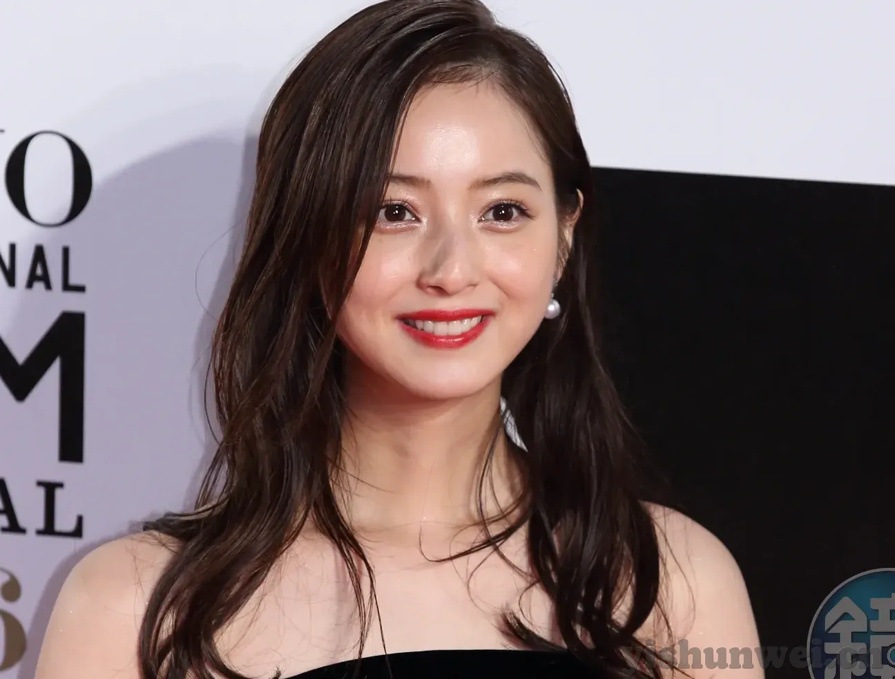 久久久91人妻-探索人妻角色的多元面向，久久久91视角下的生活与情感